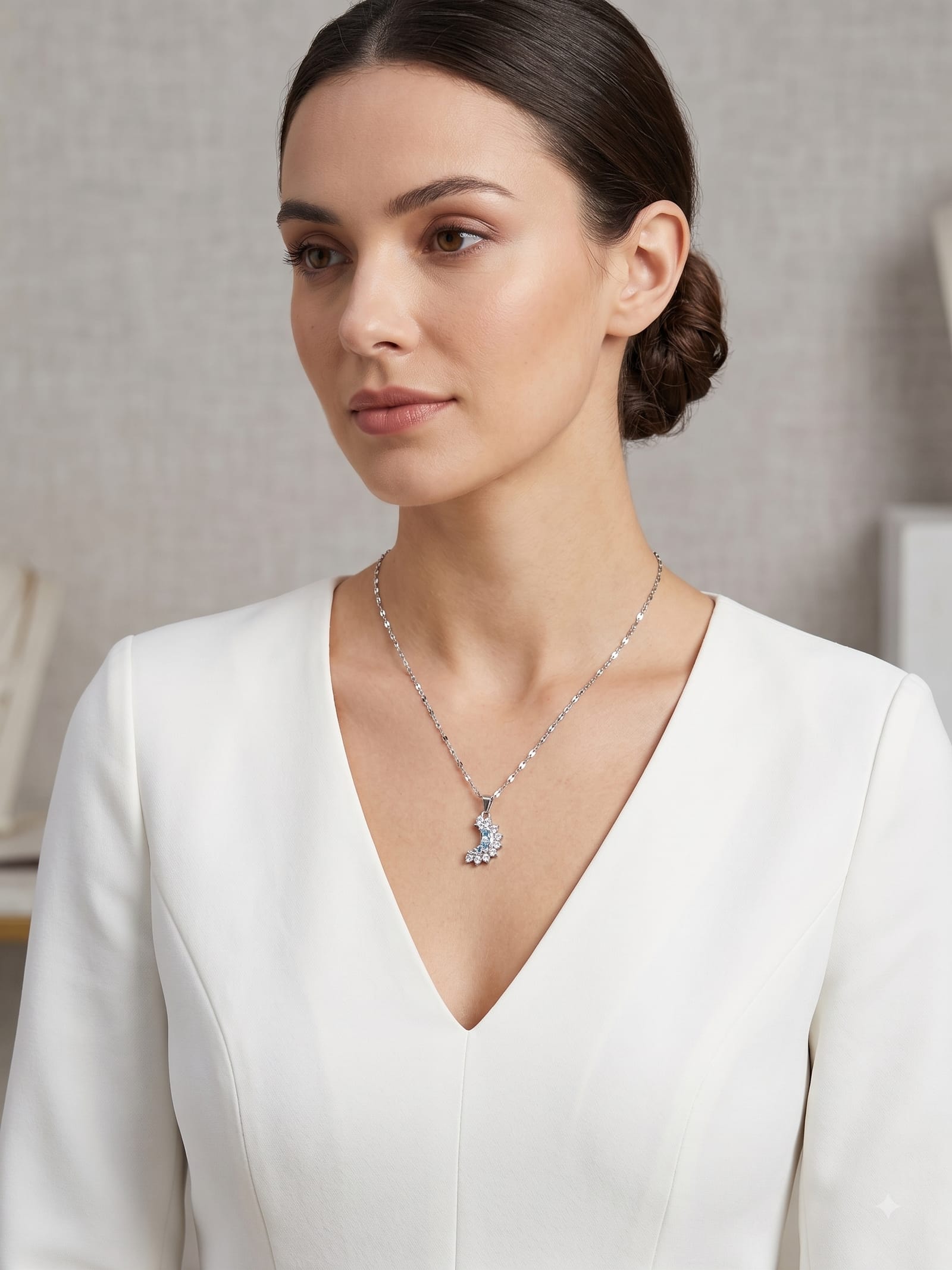 Soluna Necklace Set - Image 3