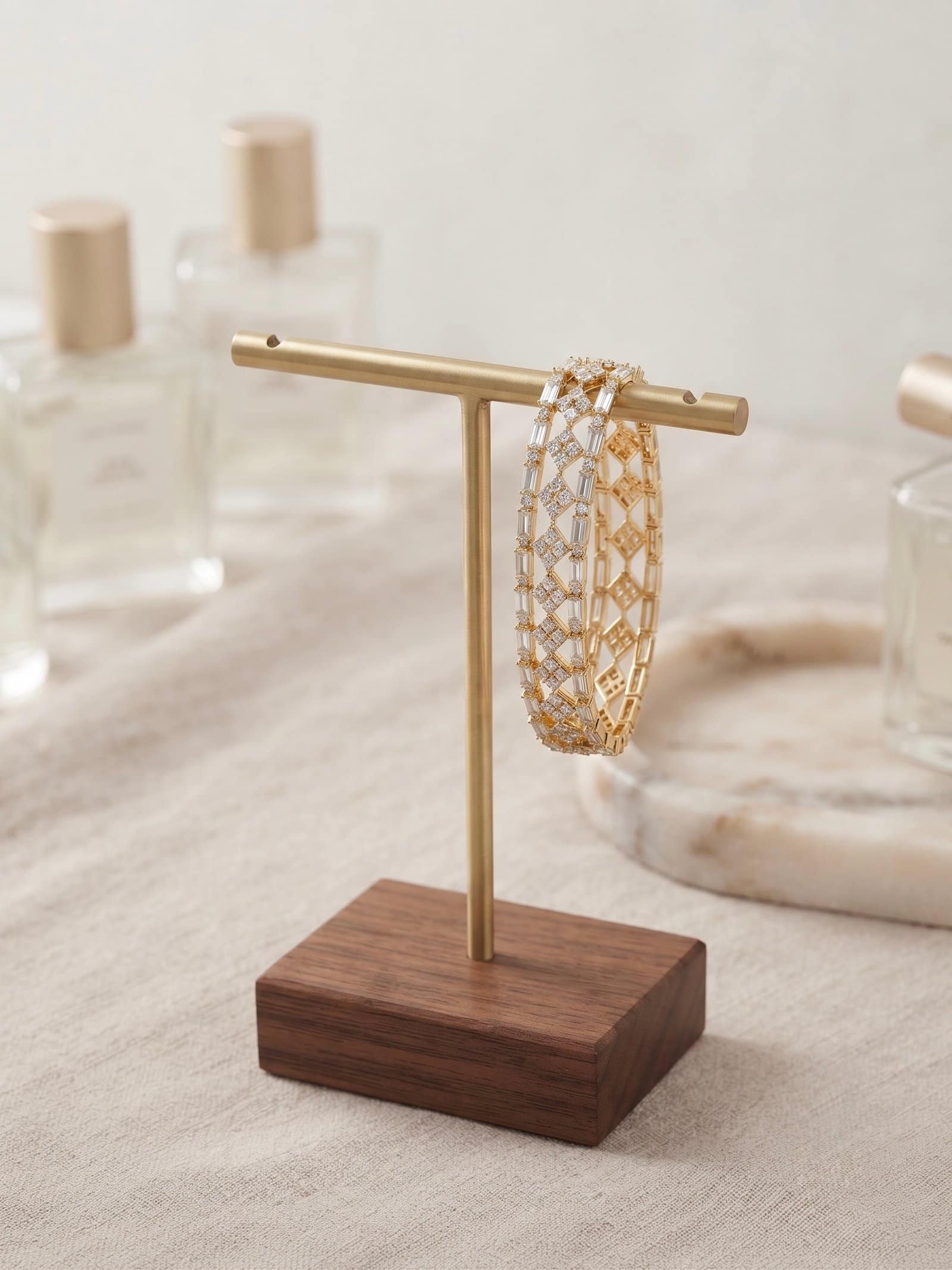 Golden triple grace, bracelet - Image 2
