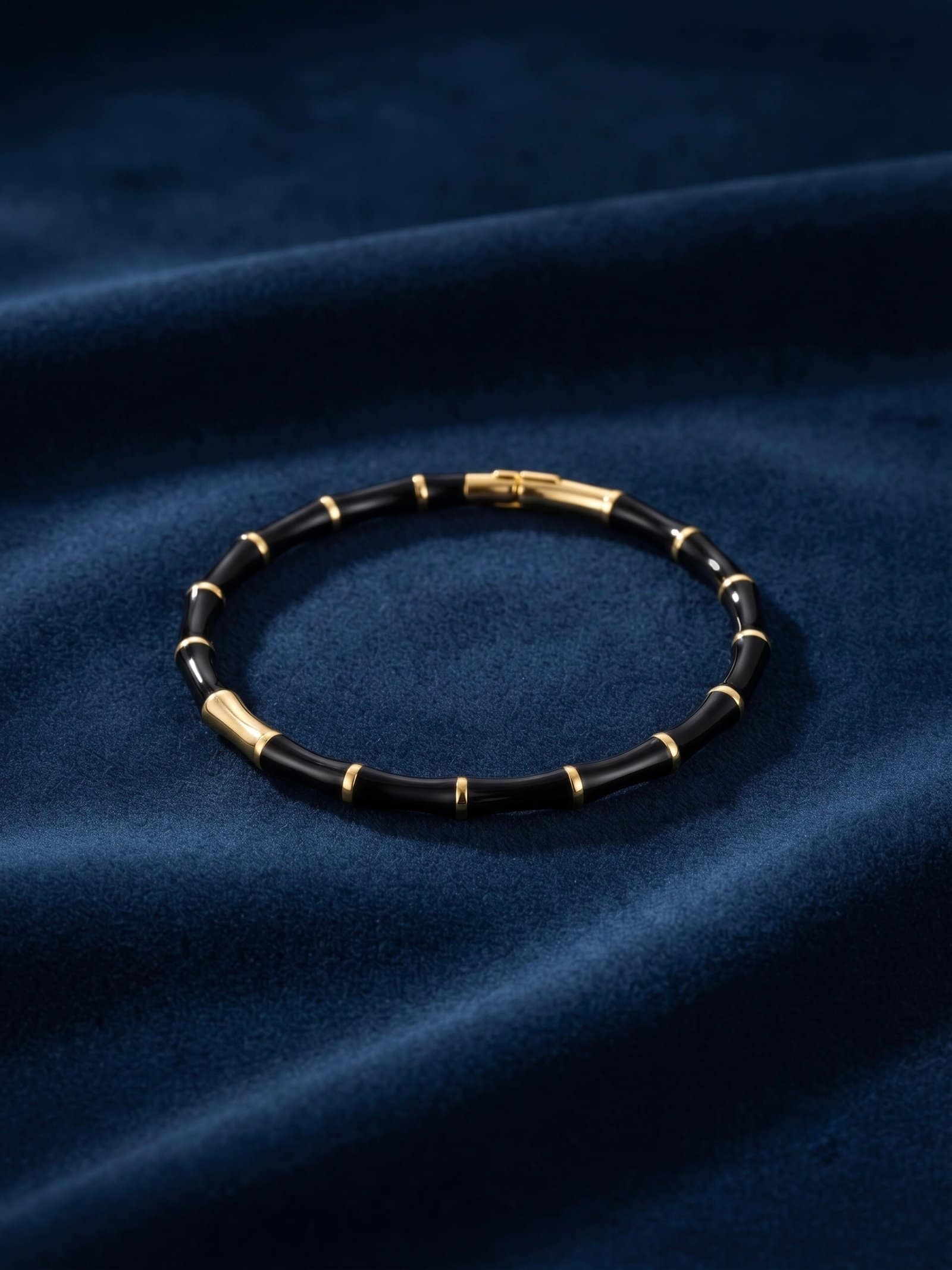 Eclipse gold bracelet