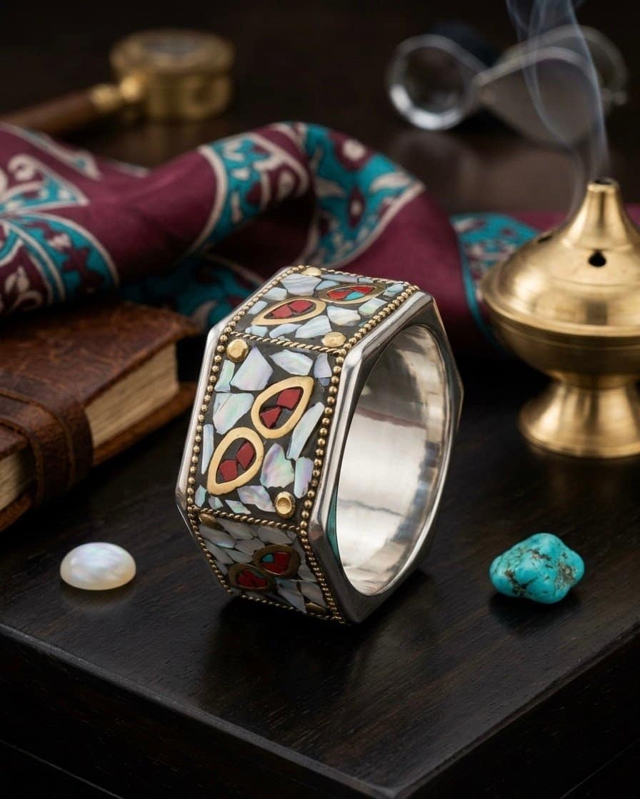 Rangrez mosaic cuff bracelet (white)