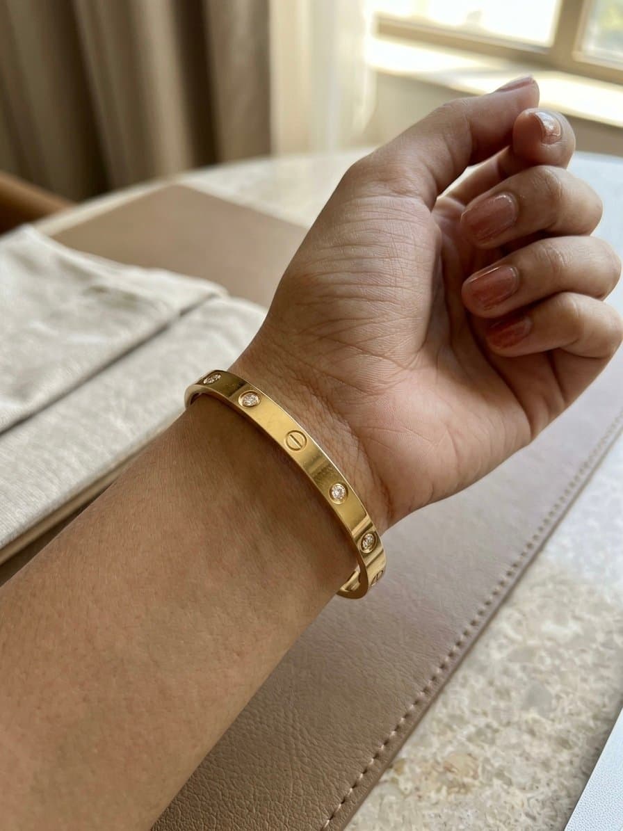 Golden Signature Bracelet - Image 3
