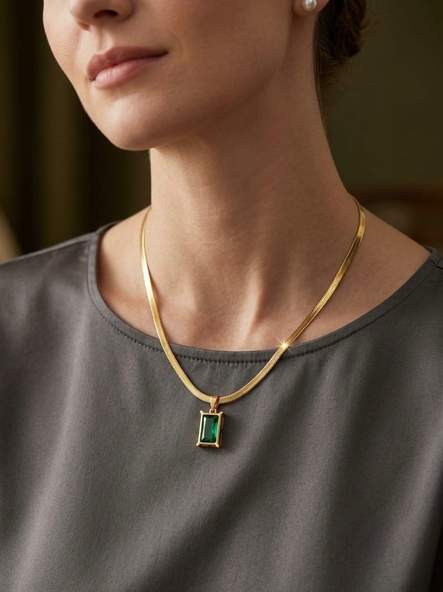 Snake chain emerald necklace - Image 2