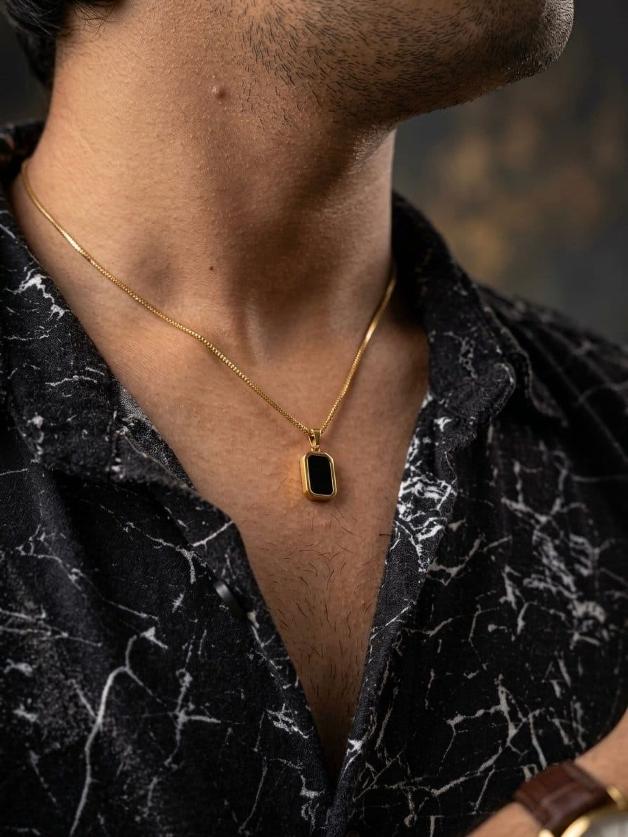 The aura black necklace - Image 4