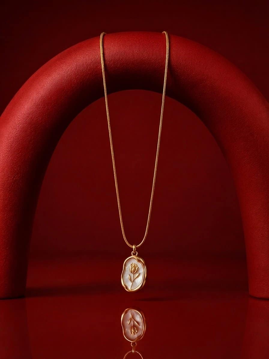 Forever rose necklace