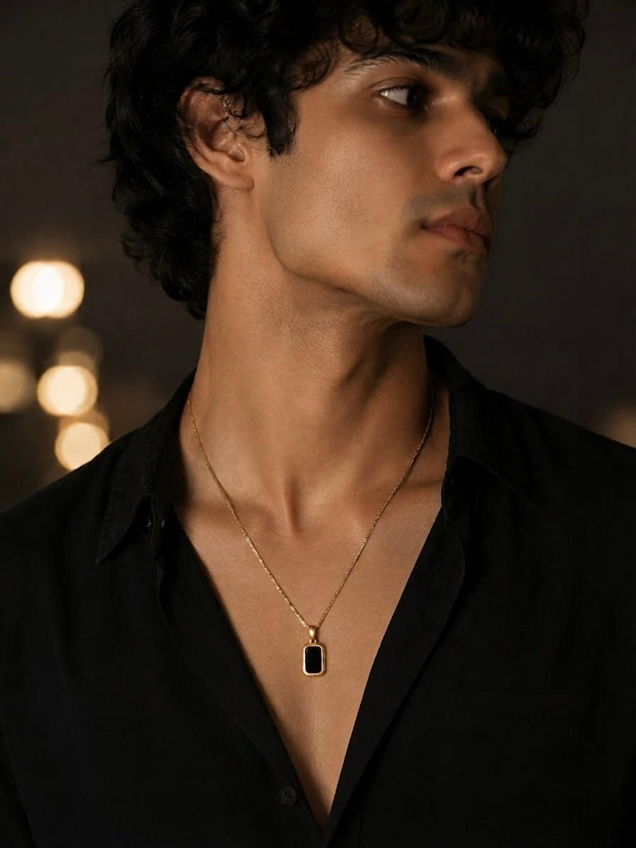 The aura black necklace - Image 3